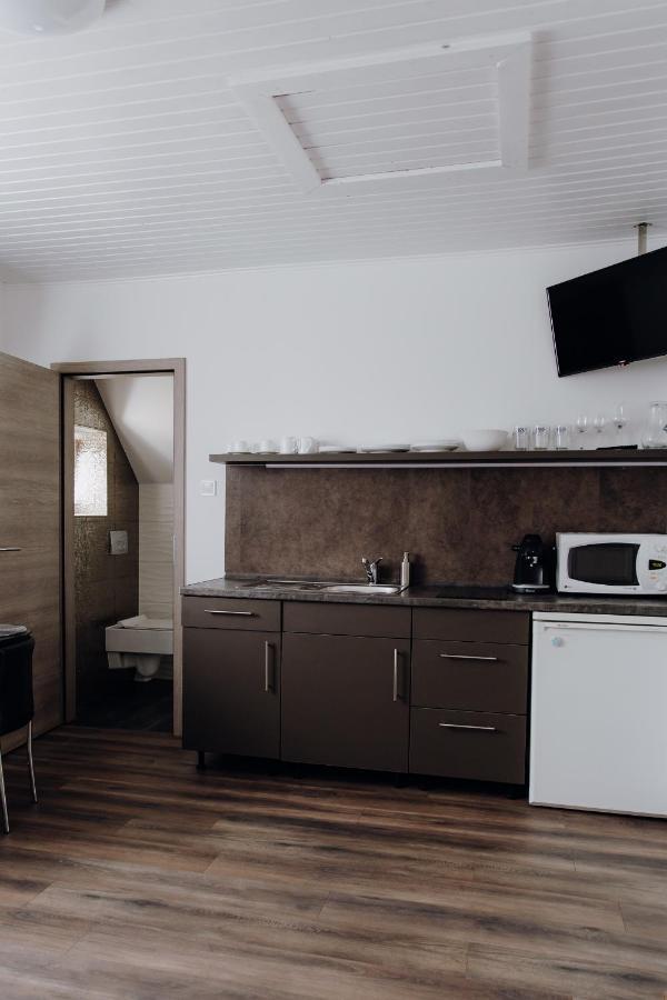 Nyirfa Apartman Vonyarcvashegy Ngoại thất bức ảnh