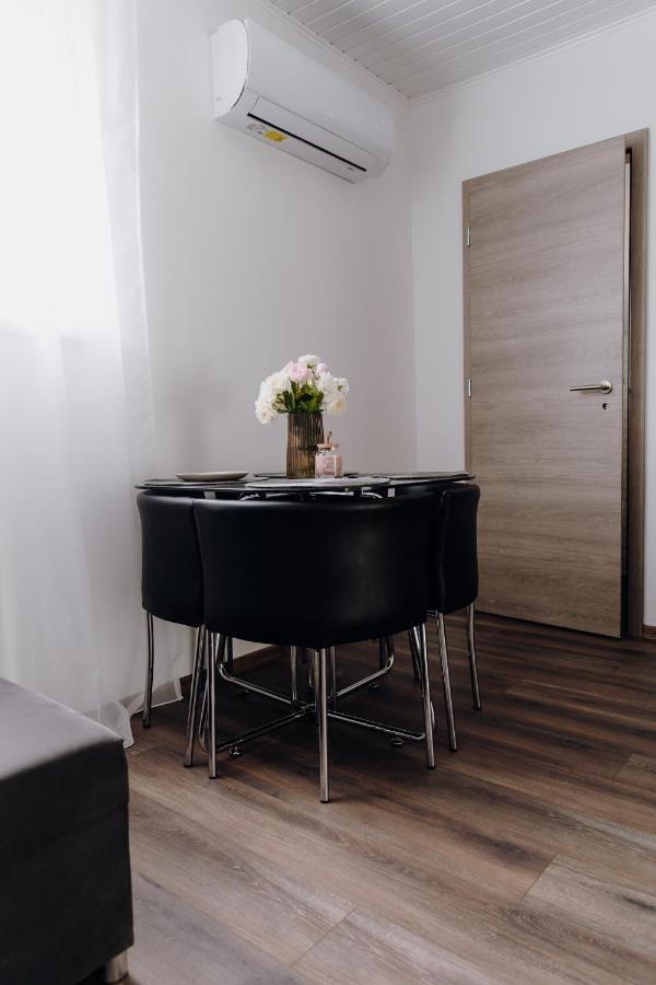 Nyirfa Apartman Vonyarcvashegy Ngoại thất bức ảnh
